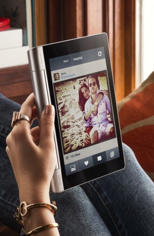 Yoga Tablet im Hold Mode (Bild: Lenovo)
